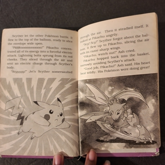 Pokemon Race To Danger Book Hard Cover Vintage (Outer Cover Damage) - Picture 8 of 11